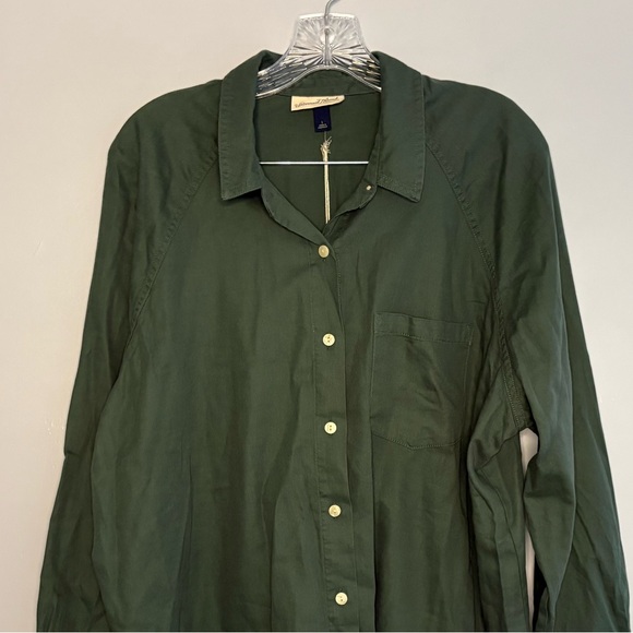 Universal Thread NWT Women’s Dark Green Oversized Button Down Long Sleeve Shirt - Picture 7 of 15